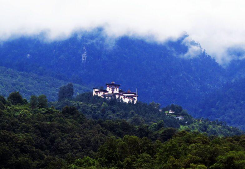 Gasa Dzong (Tashi Thongmon Dzong, The Fortress of the Victorious Black Hat) Image
