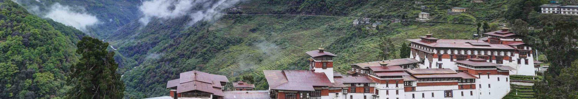   Trongsa Dzong (Chhoekhor Rabtentse Dzong)